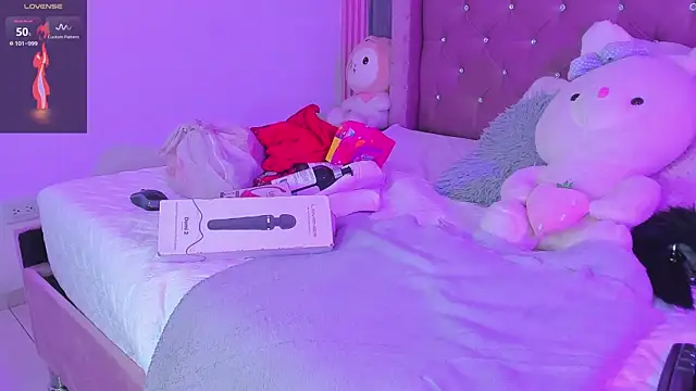 Nayla-Mouna online show from 9, 4, 2026