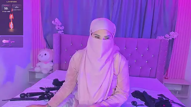 Nayla-Mouna online show from 5, 5, 2026