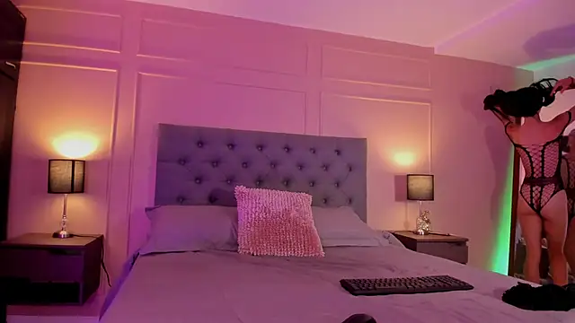 ALICESANDOVAL online show from 25, 9, 2025