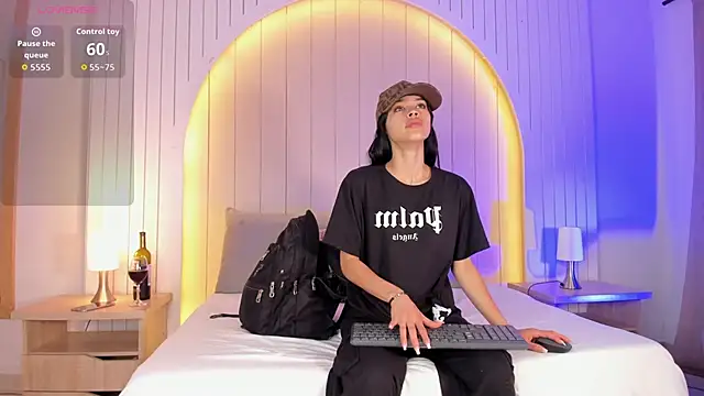 ALICESANDOVAL online show from 19, 12, 2025