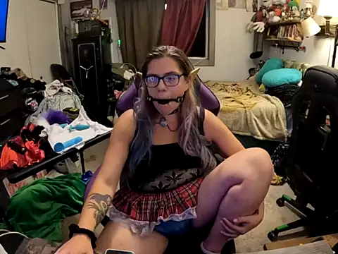 R4inbowK1tty online show from 10, 9, 2025