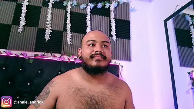  leda swan  online show from 16, 3, 2026