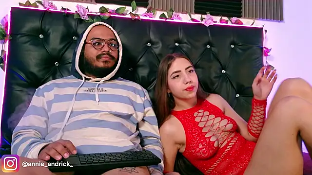  leda swan  online show from 21, 3, 2026