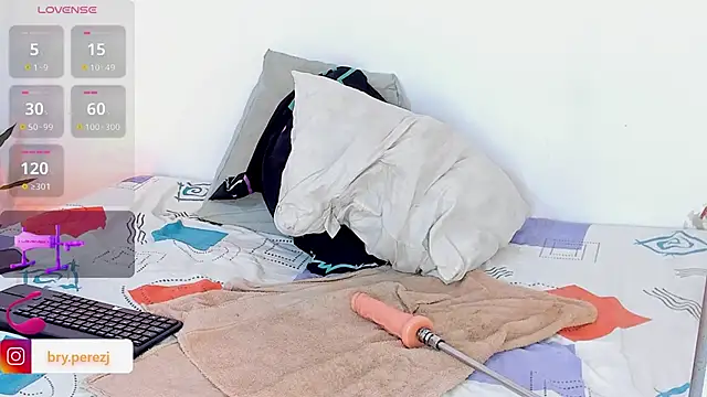 Snapshot of bryXonStorm chatting on 5, 10, 2025 bryXonStorm online show from 5, 10, 2025