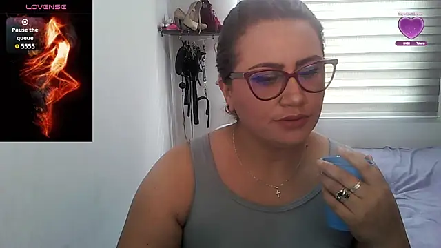 Vesper Vixen online show from 19, 9, 2025