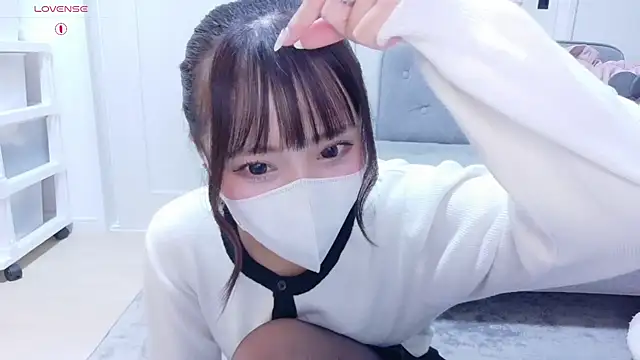 YURi luv online show from 26, 10, 2025