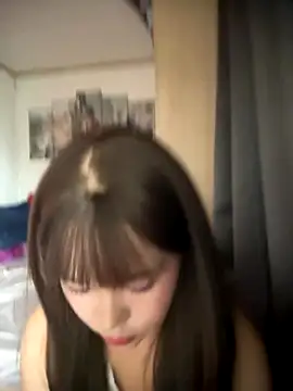 SarahBeii online show from 4, 10, 2025