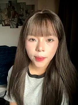 SarahBeii online show from 8, 11, 2025