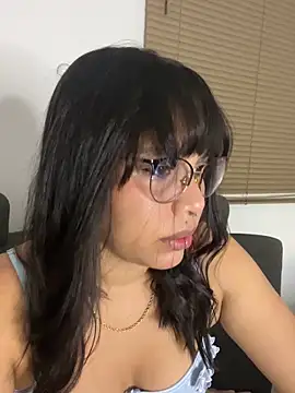 P A U L I N A  online show from 6, 2, 2026