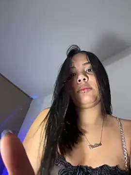 P A U L I N A  online show from 4, 12, 2025