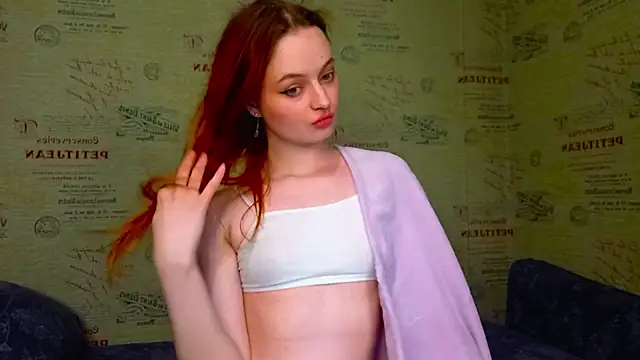 Snapshot of emi_less chatting on 12, 2, 2026 emi less online show from 12, 2, 2026