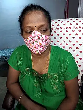 Snapshot of umashreetamil chatting on 18, 4, 2026 umashreetamil online show from 18, 4, 2026