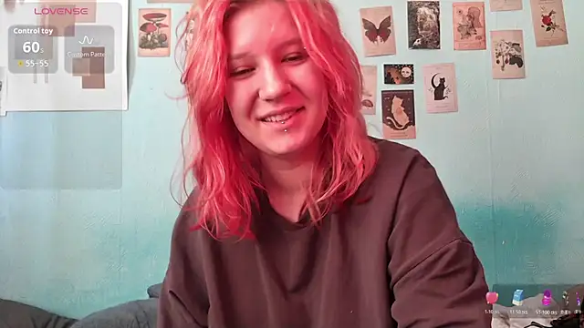Hailey Foxy online show from 13, 7, 2026