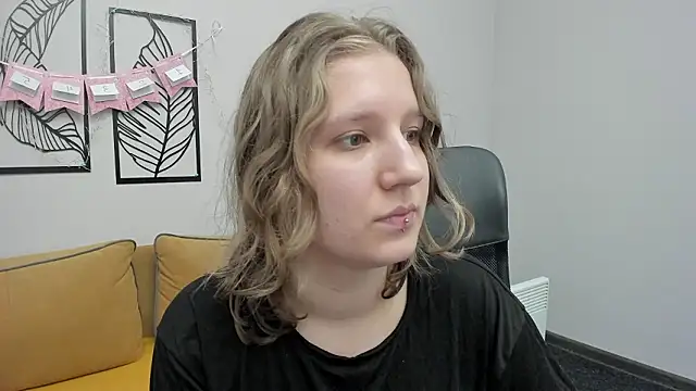 Hailey Foxy online show from 13, 2, 2026