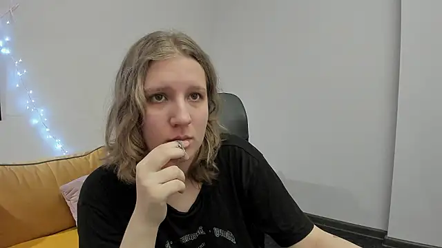 Hailey Foxy online show from 12, 2, 2026