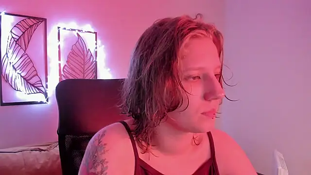 Hailey Foxy online show from 16, 11, 2025