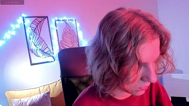 Hailey Foxy online show from 4, 11, 2025