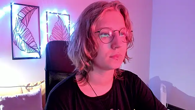 Hailey Foxy online show from 17, 11, 2025