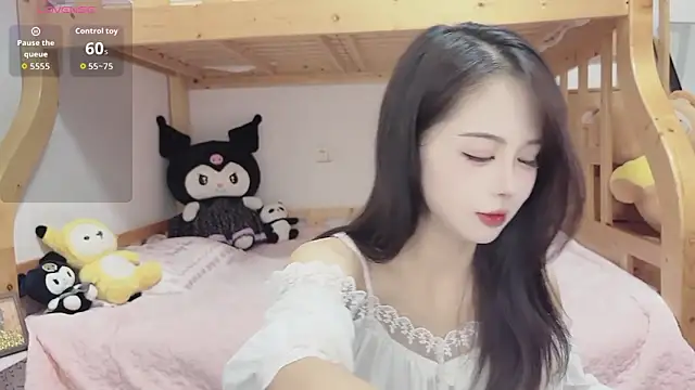 Sue101010 online show from 2, 10, 2025