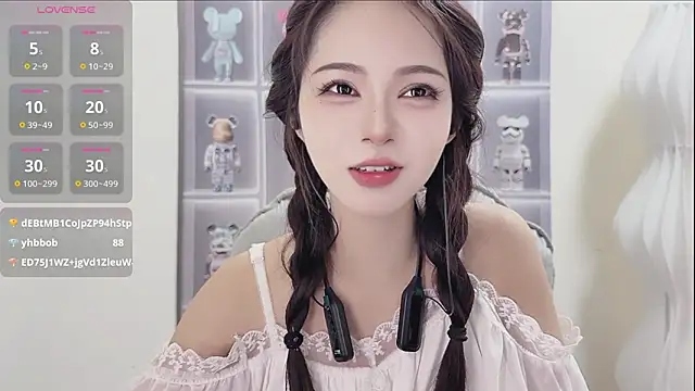 Sue101010 online show from 9, 9, 2025