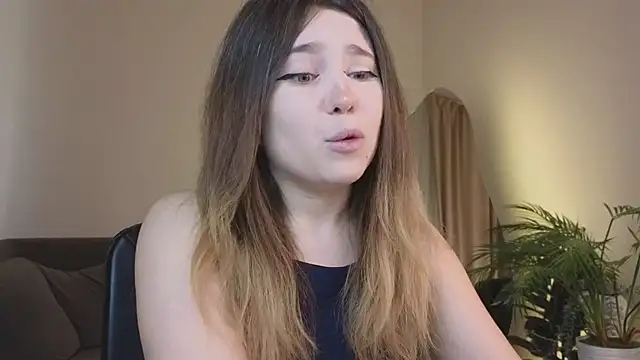 Lina Glow online show from 5, 5, 2026