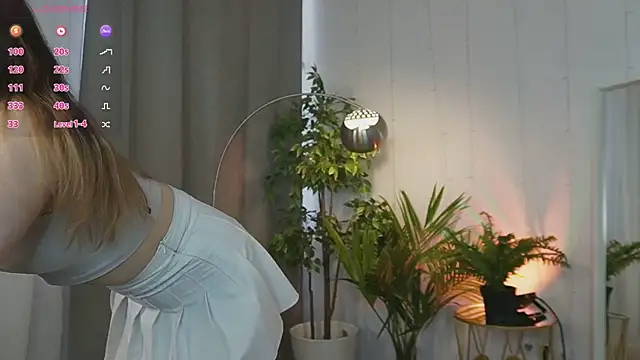 Lina Glow online show from 8, 4, 2026