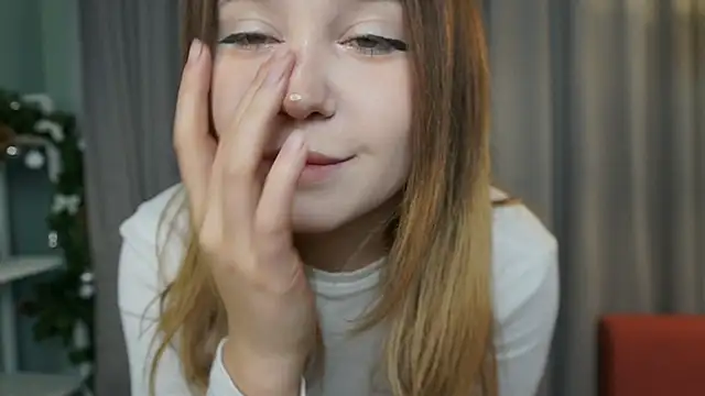 Lina Glow online show from 16, 1, 2026