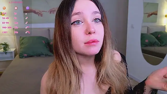 Lina Glow online show from 28, 3, 2026