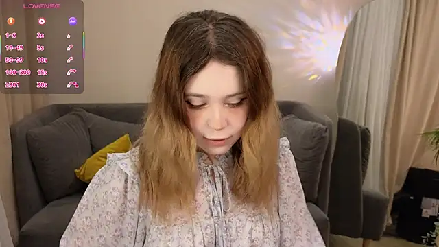 Lina Glow online show from 29, 11, 2025