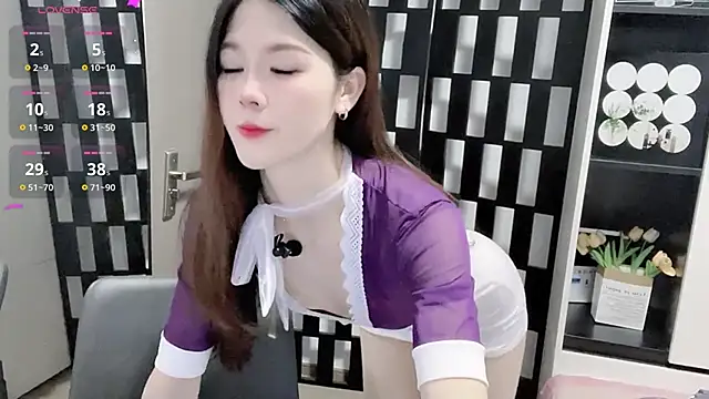 Yueyue-MM online show from 1, 10, 2025