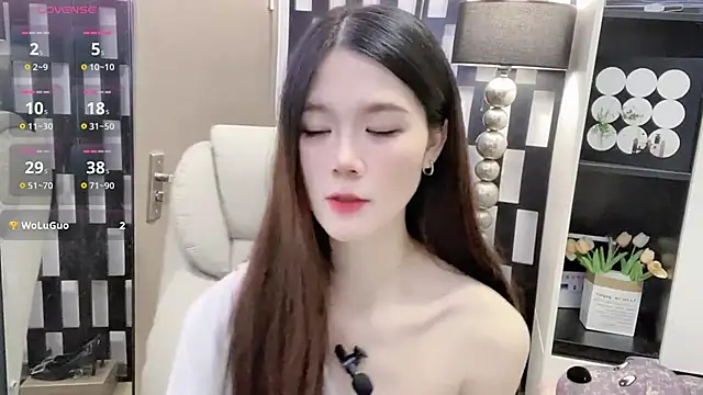 Yueyue-MM online show from 11, 11, 2025