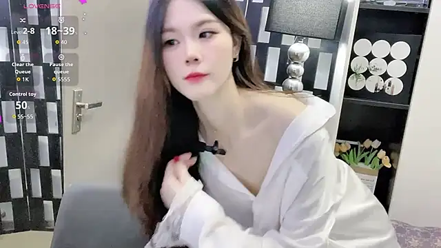 Yueyue-MM online show from 11, 10, 2025