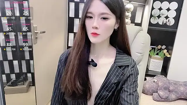 Yueyue-MM online show from 28, 11, 2025