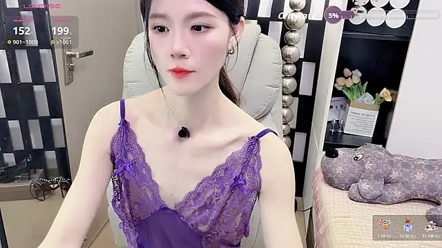 Yueyue-MM online show from 13, 5, 2026