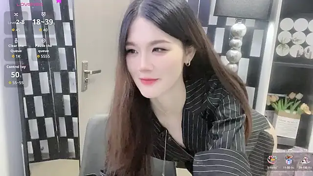 Yueyue-MM online show from 8, 10, 2025