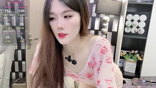 Yueyue-MM online show from 5, 11, 2025