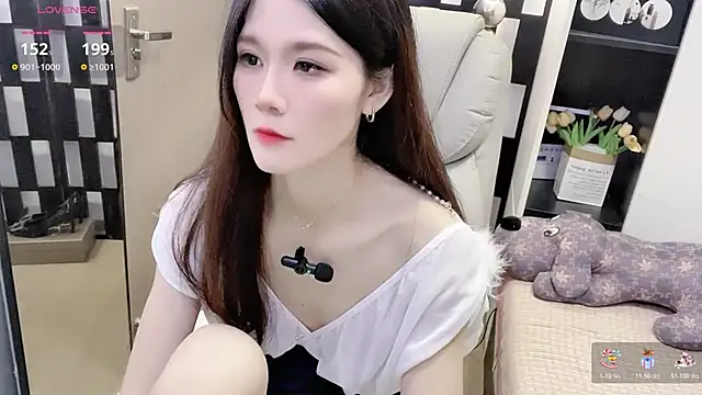 Yueyue-MM online show from 25, 11, 2025