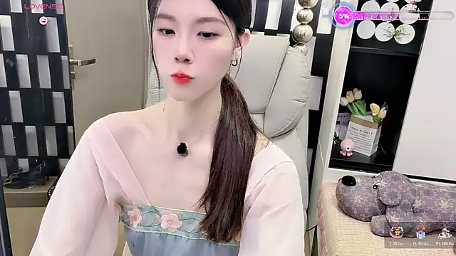Snapshot of Yueyue-MM chatting on 19, 6, 2026 Yueyue-MM online show from 19, 6, 2026