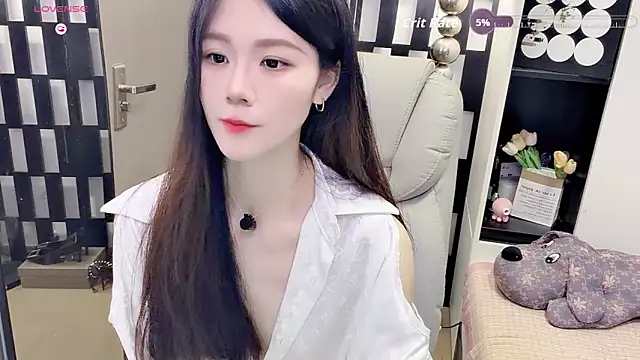 Yueyue-MM online show from 28, 5, 2026