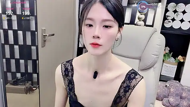 Yueyue-MM online show from 11, 5, 2026