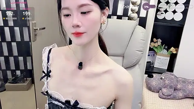 Yueyue-MM online show from 28, 4, 2026