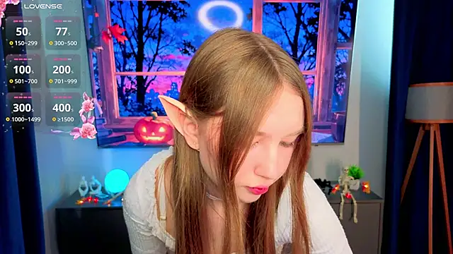 ElfredaTupy online show from 25, 10, 2025