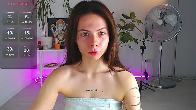 ChloeSummers online show from 7, 10, 2025