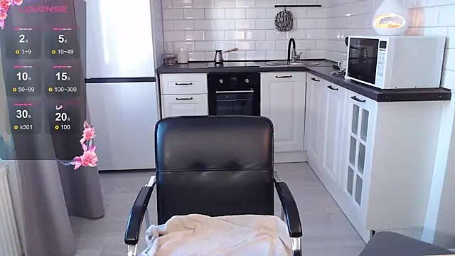 ChloeSummers online show from 24, 11, 2025