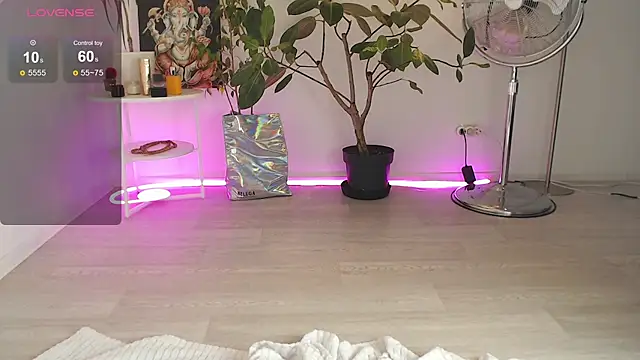 ChloeSummers online show from 17, 10, 2025