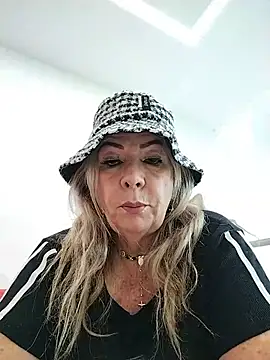  SARAI DUPONT online show from 30, 7, 2026
