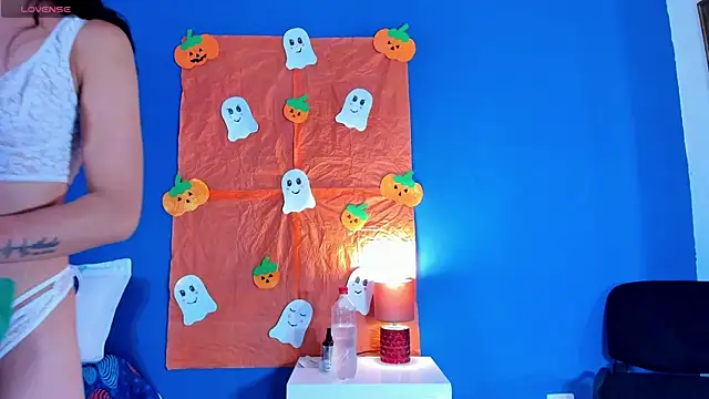 Grettel w online show from 21, 10, 2025