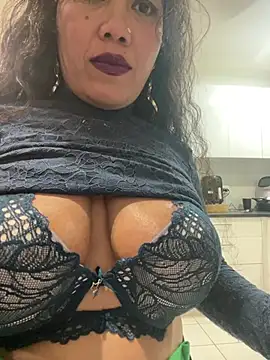 Lindarossyta online show from 18, 7, 2026