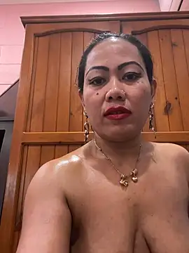 Lindarossyta online show from 24, 7, 2026