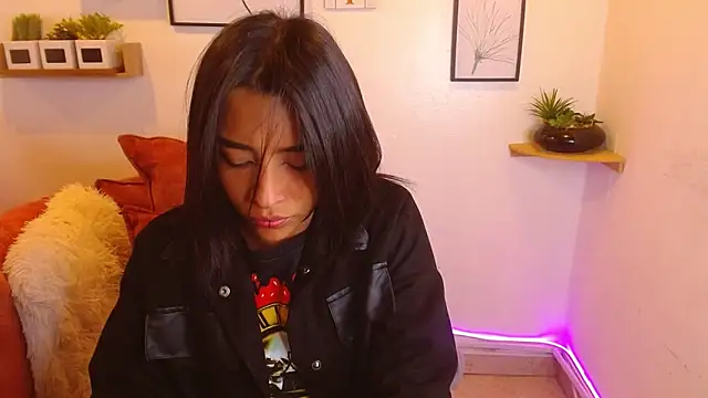 Aliciacute   online show from 26, 9, 2025